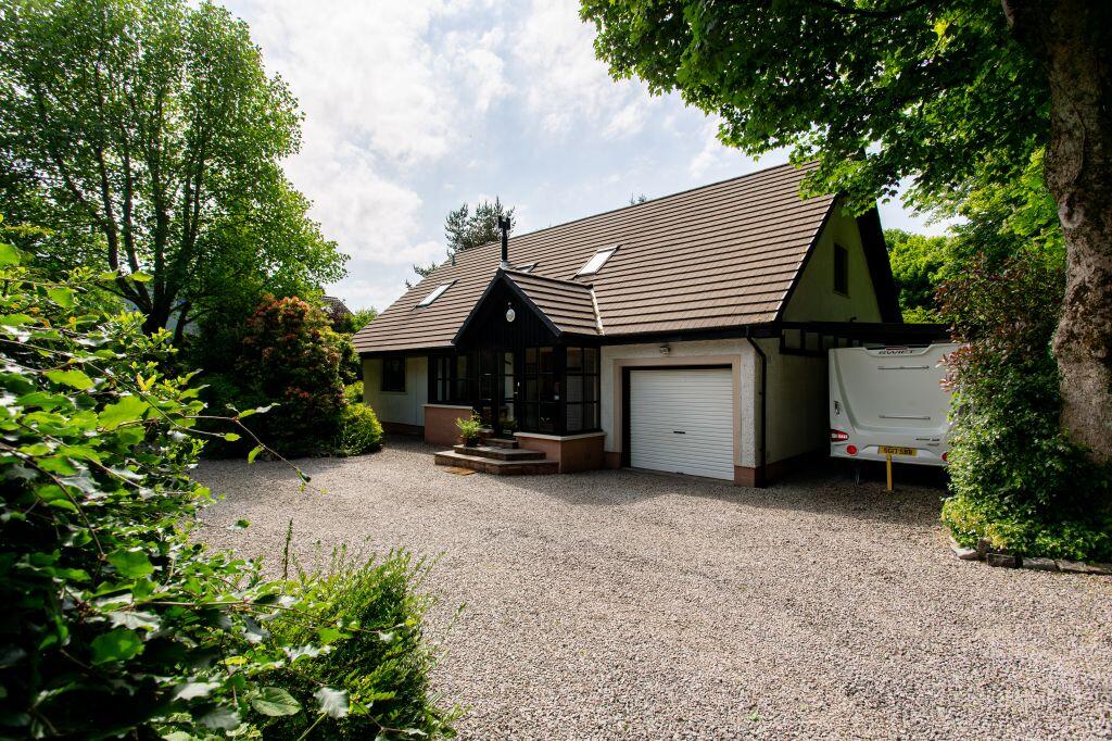 Main image of property: 26 Park Road, Paisley, PA2 6JS
