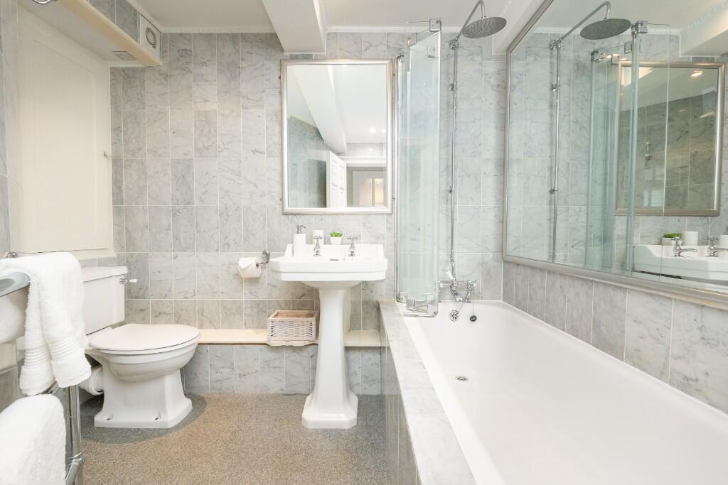 Additional image 22 of Royal Crescent, Bath, Somerset, BA1