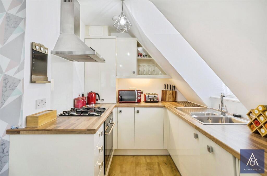 Apartment in Northampton - View 2