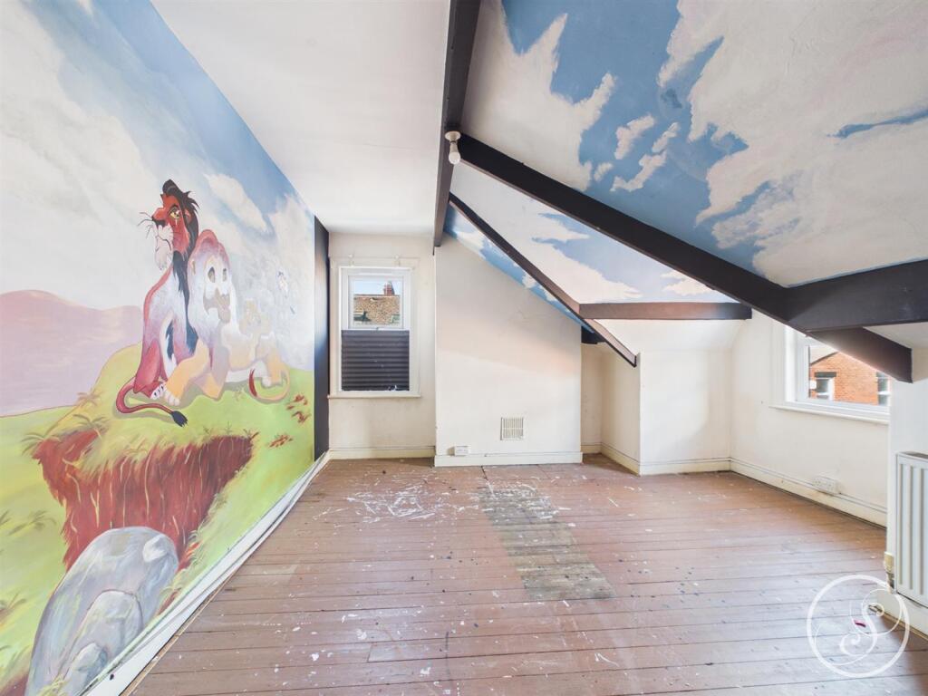 House in Leeds, West Yorkshire - More