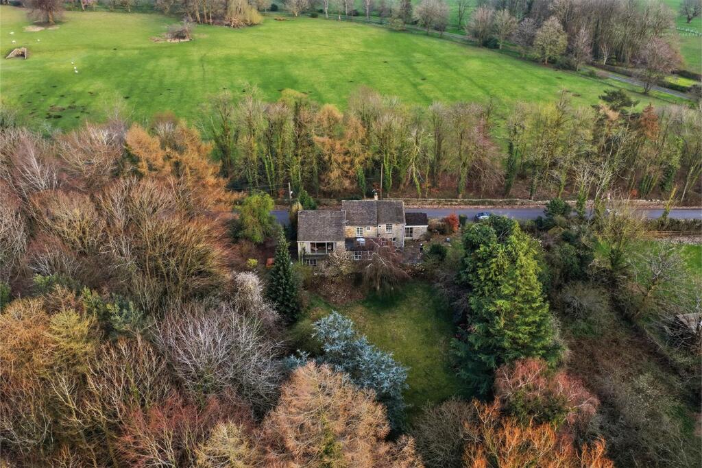 Main image of property: Oak Lane, Kerridge, SK10 5AL