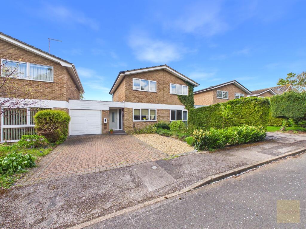 Main image of property: Fox Dale, Stamford, PE9