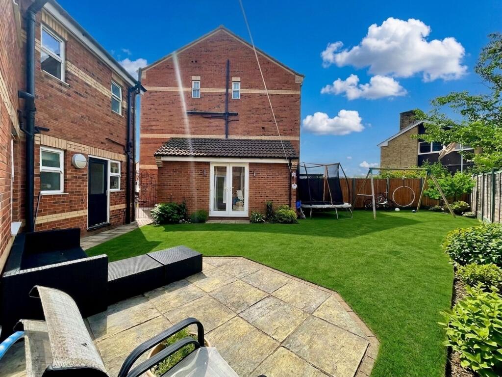 4-bed detached on Rosemary Close, Doncaster, DN4, £315,000