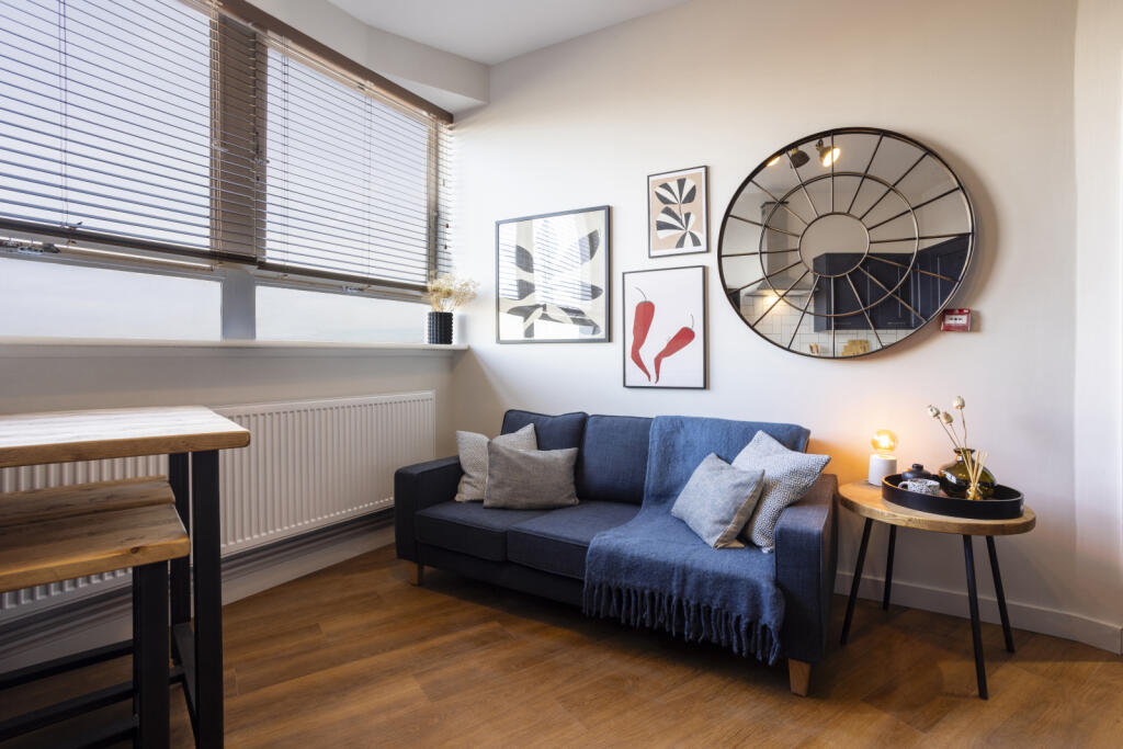 Main image of property: Flat 11, TW1X, London, TW1