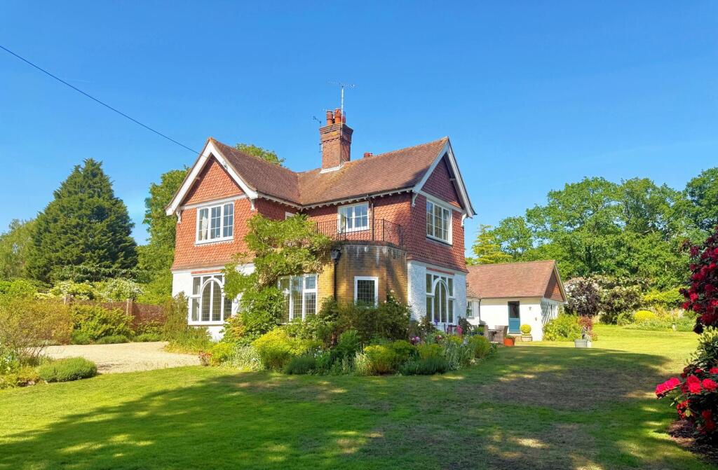 Main image of property: Common Hill, West Chiltington, Pulborough