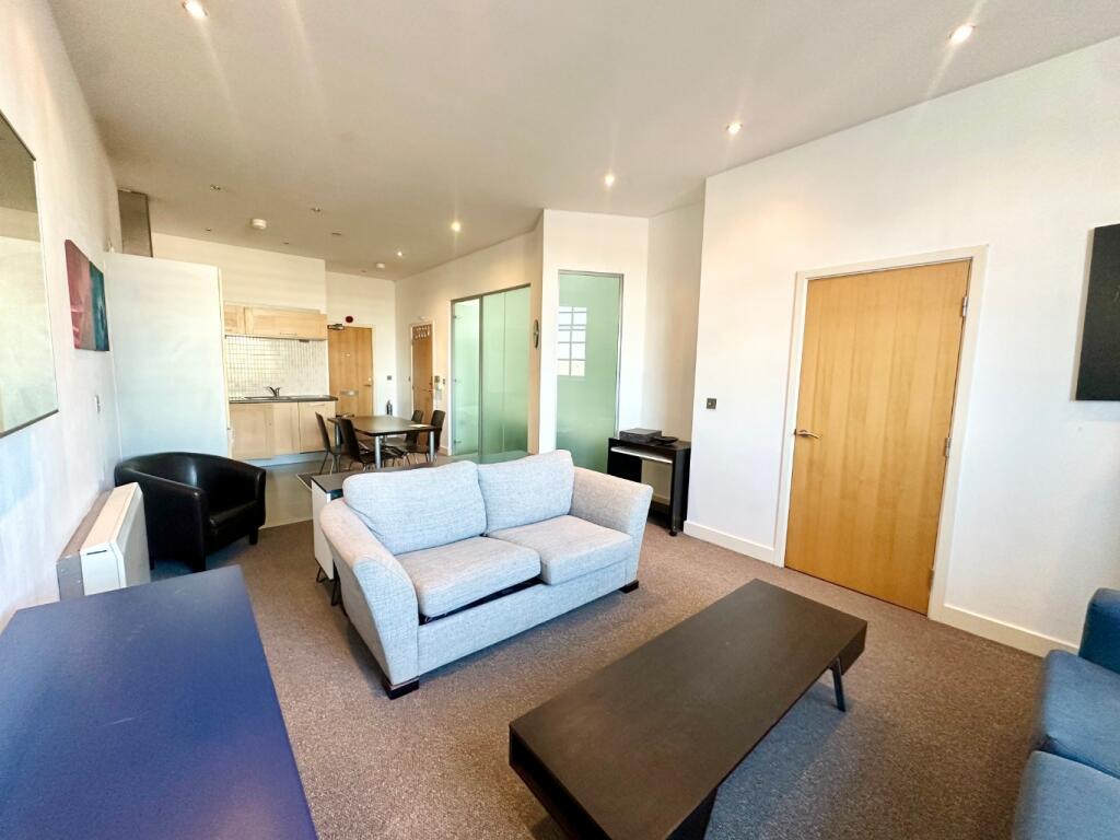 Main image of property: Castle Exchange, 41 Broad Street, Nottingham, Nottinghamshire, NG1 3AP