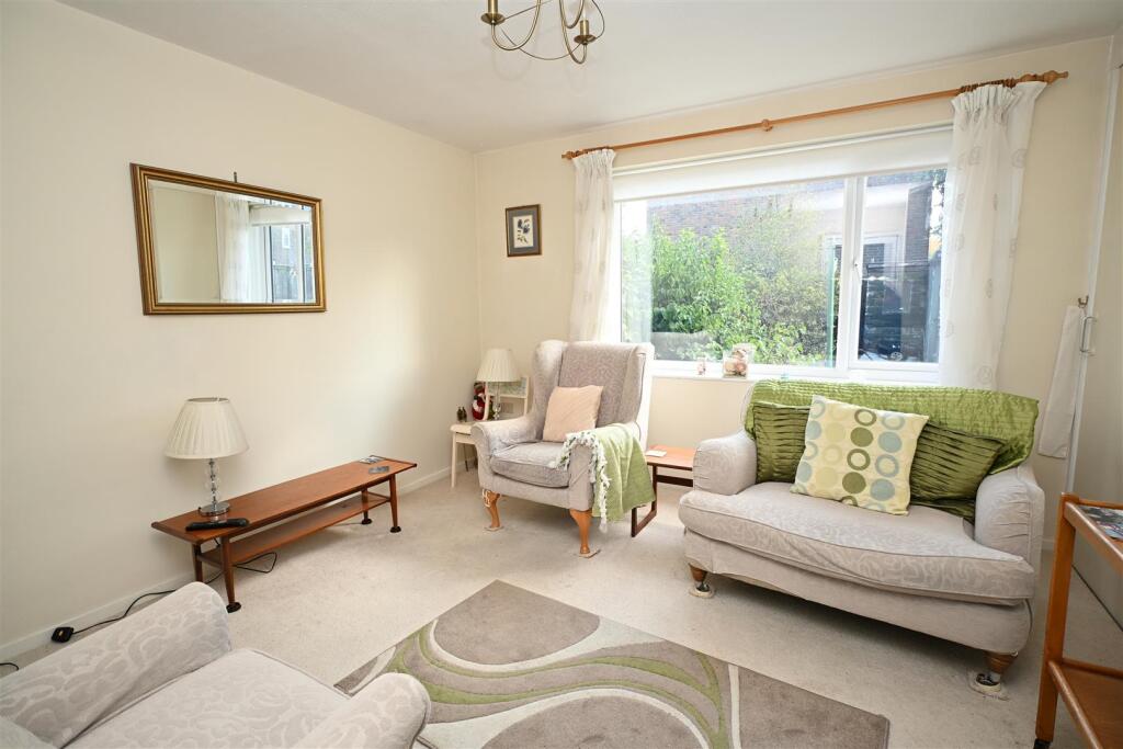 House in Reading - View 5