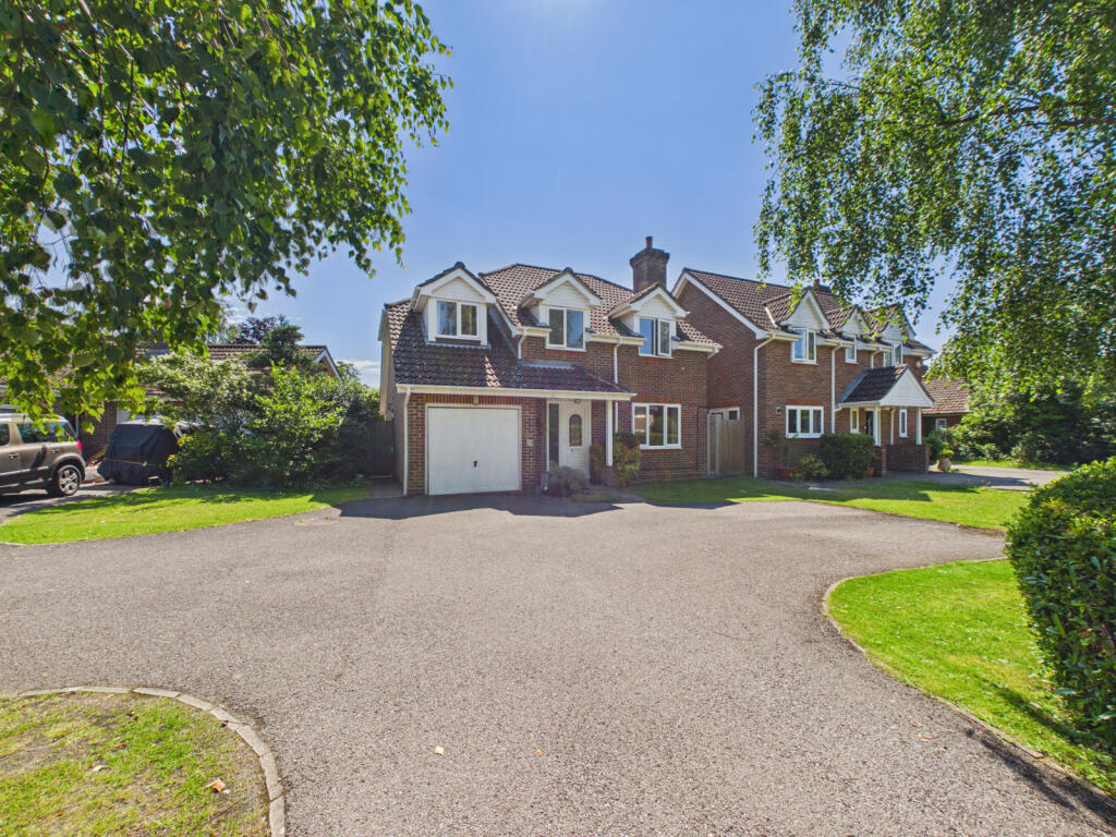 Main image of property: Titchfield Park Road, Titchfield Park, PO15 5RW