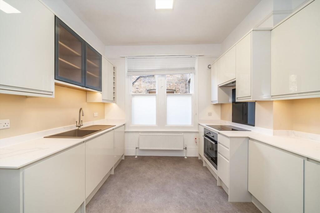 Apartment in London - More