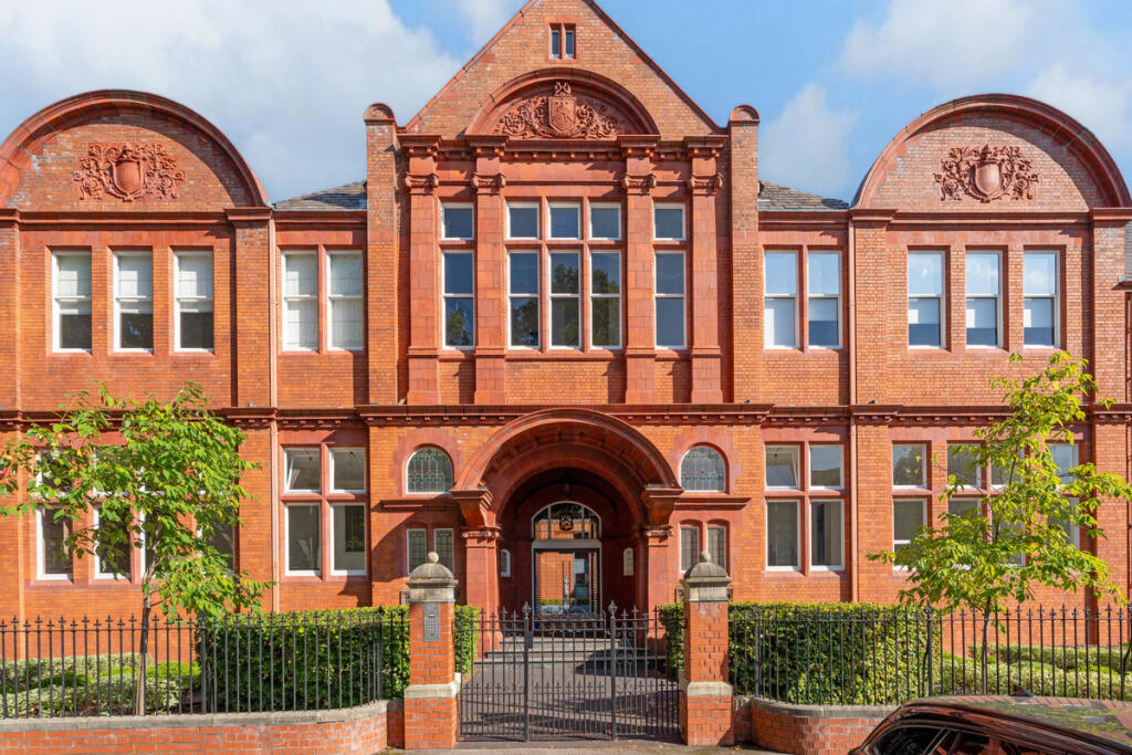 Main image of property: Avenue Road, Leamington Spa, Warwickshire CV31 3PS