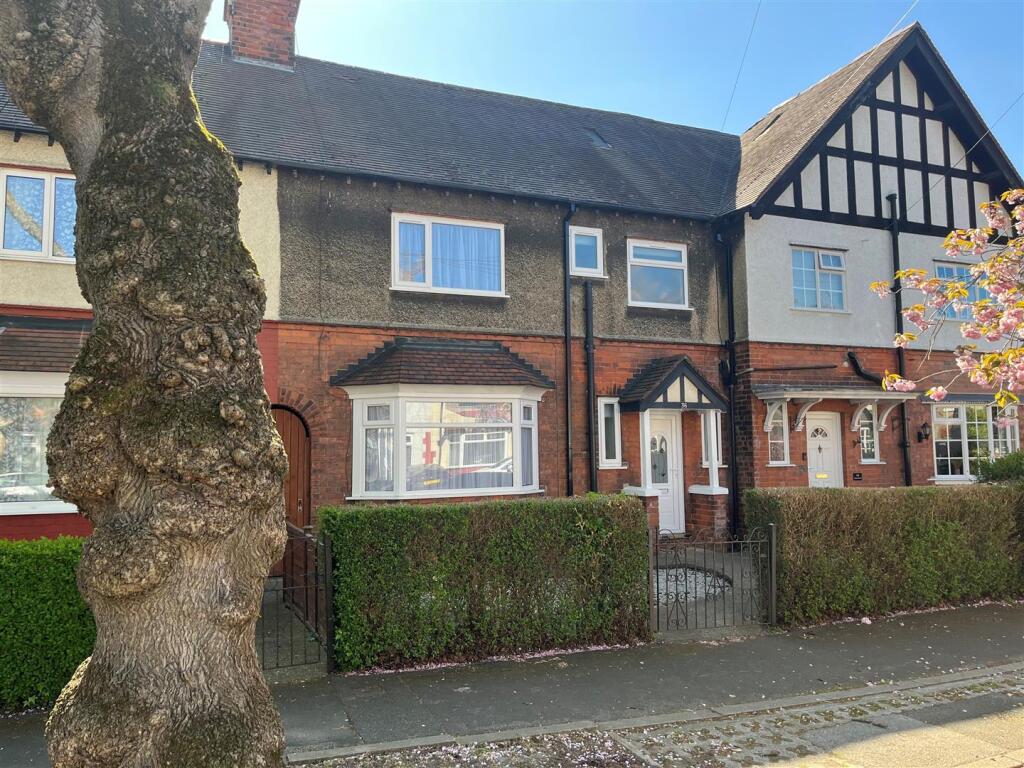 Main image of property: Seafield Avenue, Hull