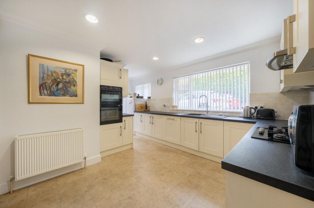 House in Merley, Hillbourne, Broadstone - View 4