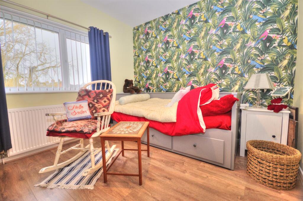 House in Sefton, Aintree, Aintree Village - More