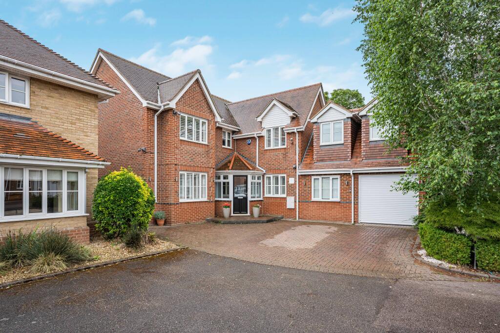 Main image of property: Patrick Grove, Waltham Abbey, EN9