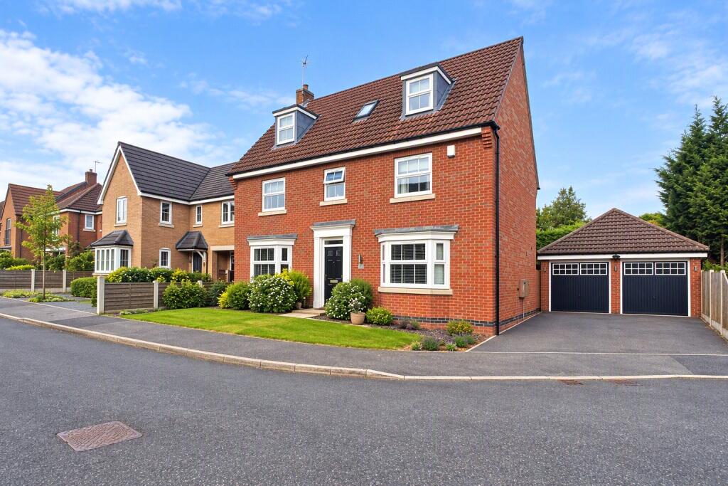 Main image of property: Langley Close, Bestwood Village, Nottingham, Nottinghamshire, NG6
