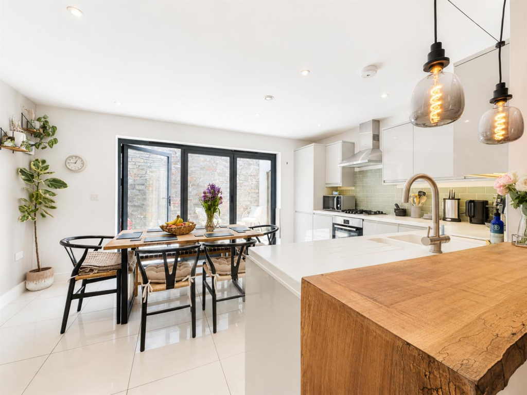 House in Nailsea, North Somerset - View 4