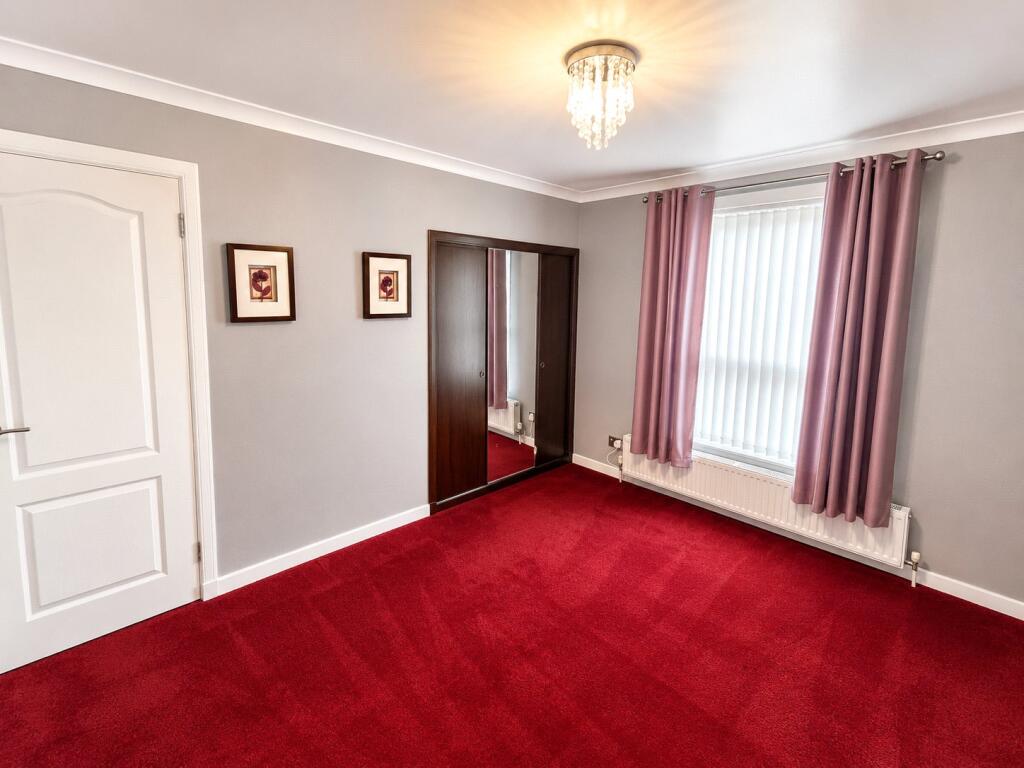 House in Mayfield, Woodburn - More
