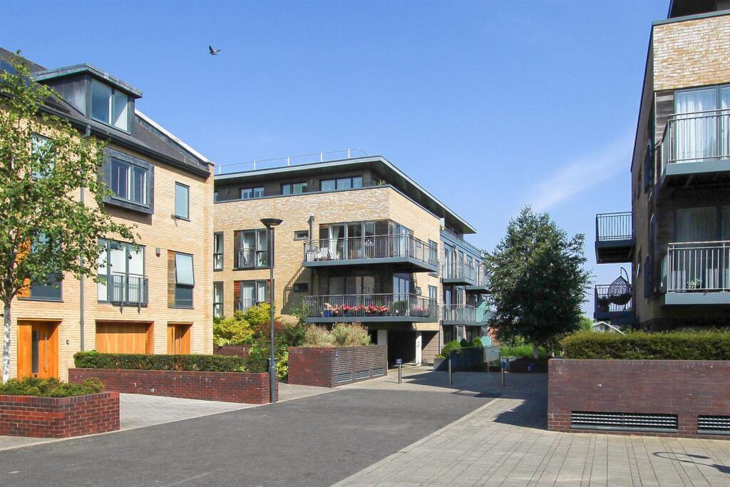 Main image of property: Kingsley Walk, Cambridge