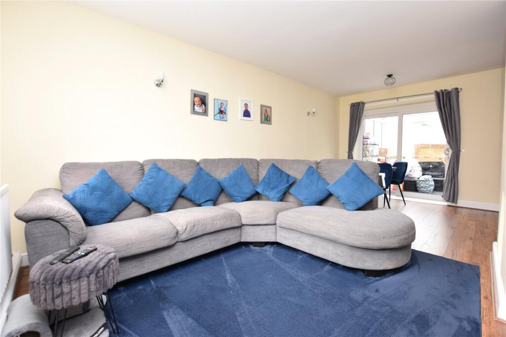 House in Leeds, West Yorkshire - View 2