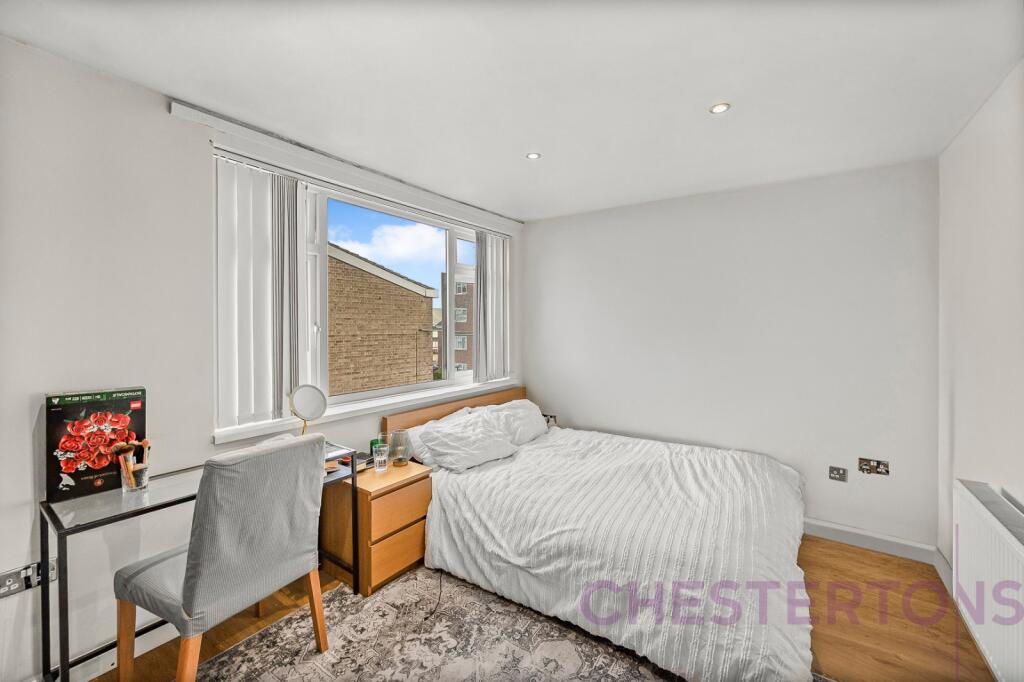 2 bedroom maisonette for rent