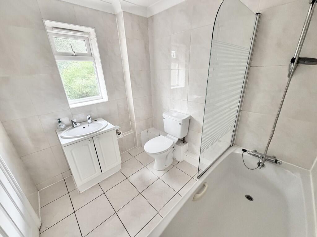 House in Surrey Heath, Surrey - More