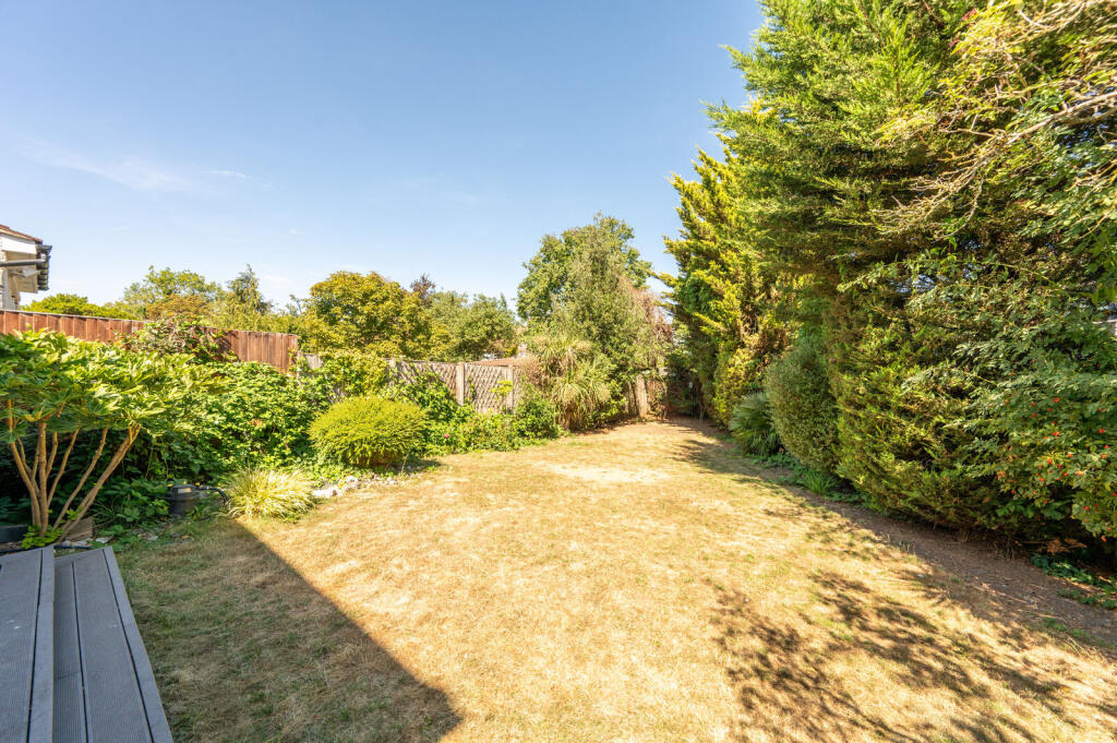 House in London - View 5