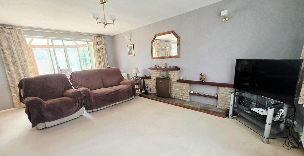 House in Brackley, West Northamptonshire - View 5