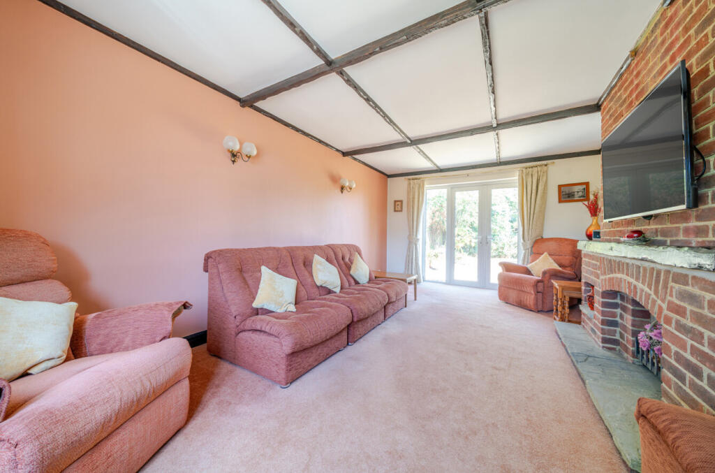 House in Reading, Lower Earley, Earley - View 4