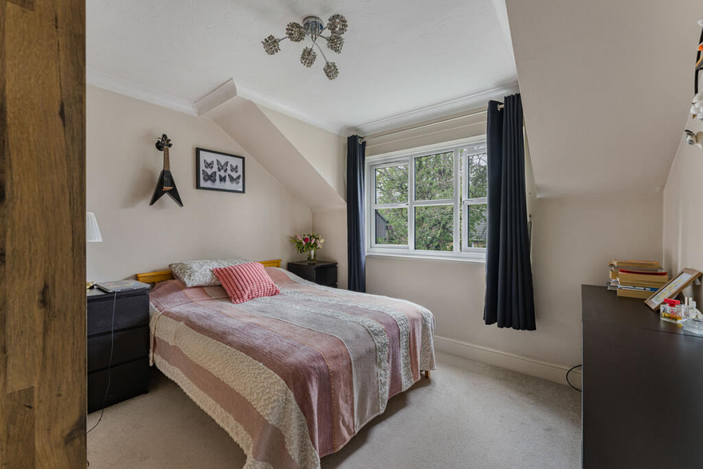 Apartment in London - View 5