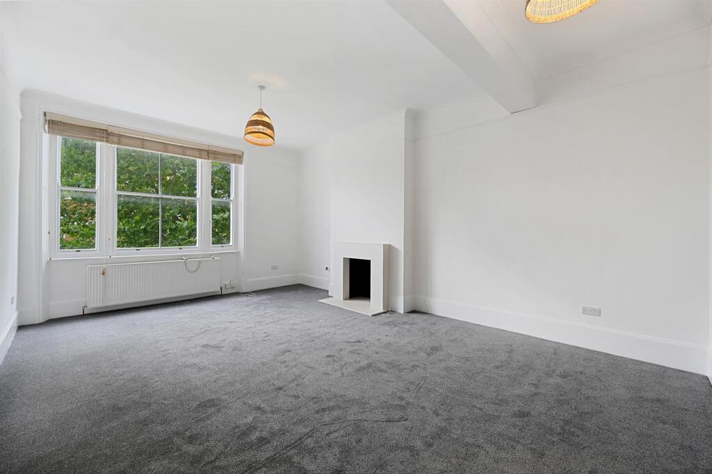 Apartment in London - View 2