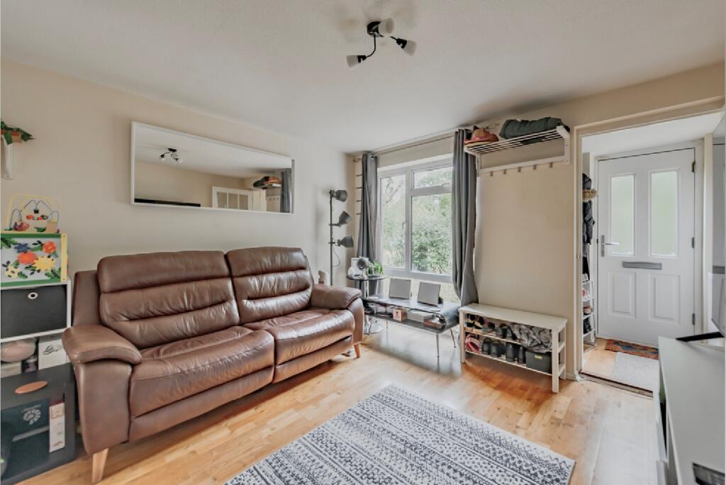 House in Redhill - View 4