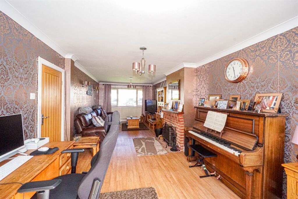 House in Tonbridge - View 3