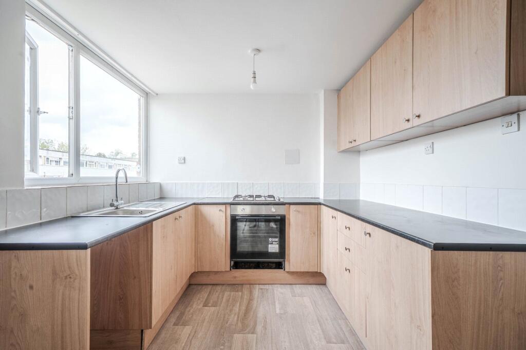 Main image of property: Tarbert Close, Bletchley, Milton Keynes, MK2