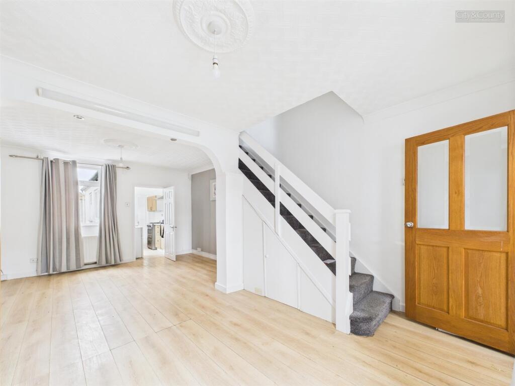 Main image of property: Dogsthorpe Road, Peterborough