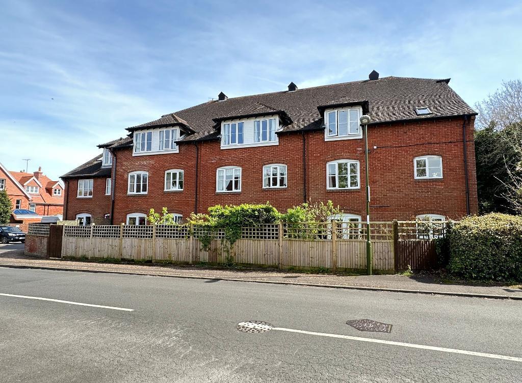 Main image of property: Primrose Court, Goring Road, Steyning, West Sussex, BN44 3FY