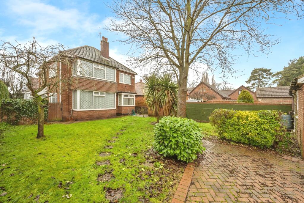 Main image of property: Ellison Street, Thorne, Doncaster