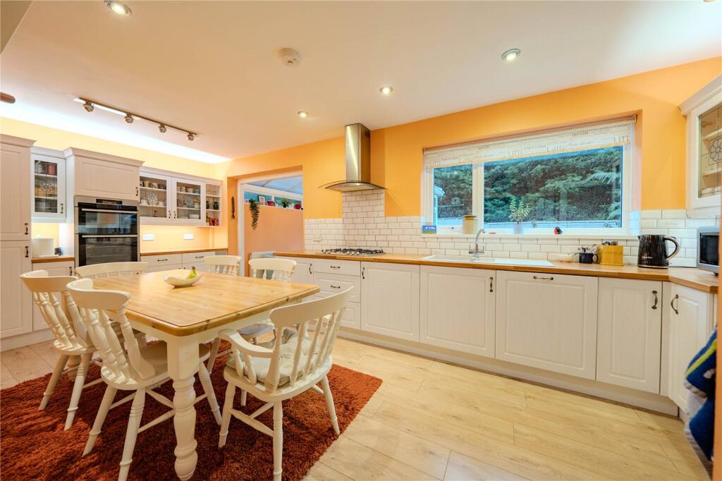 House in Pudsey, Stanningley - View 3