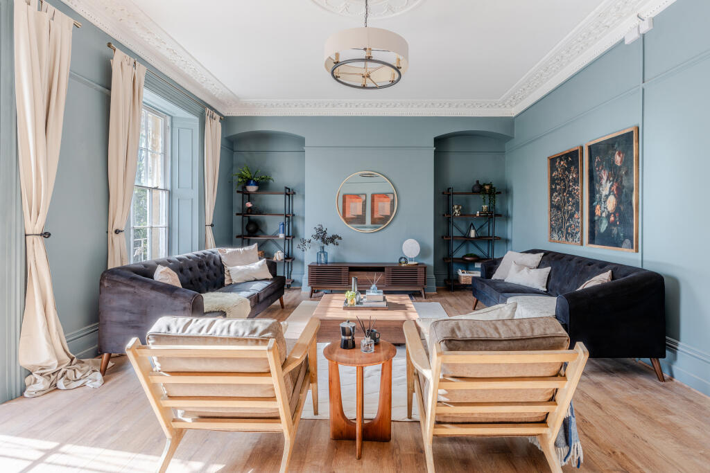 Apartment in Bristol - View 3