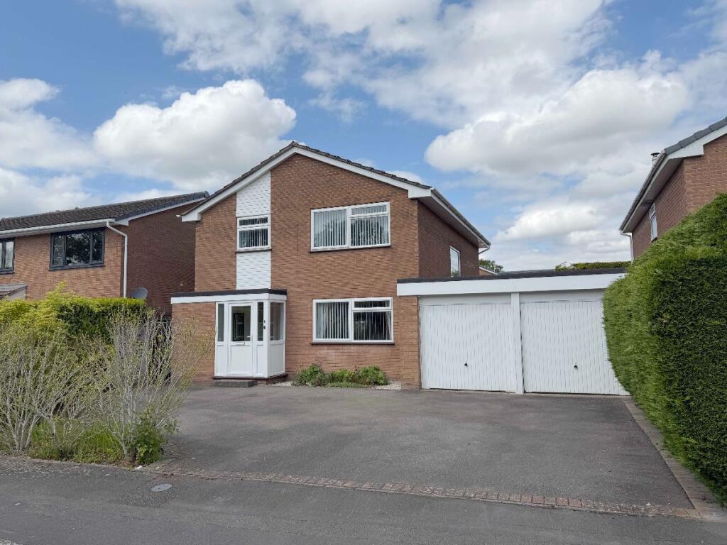Main image of property: Oxhayes Close, Balsall Common, Coventry
