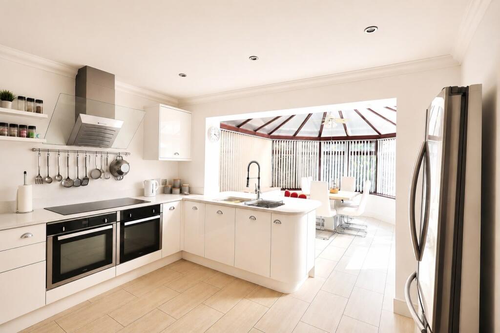 House in London, St Mary Cray - View 4