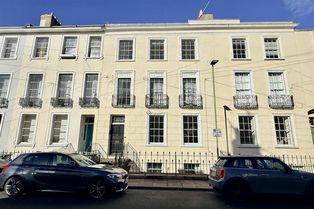 Main image of property: Montpellier Villas, Cheltenham
