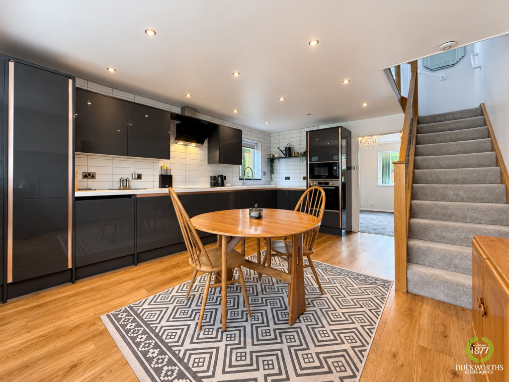 Peel Park Close, Accrington, BB5 photo 2