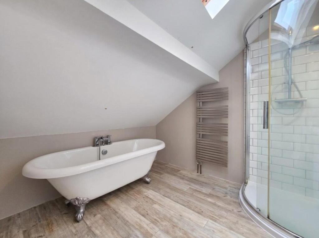 Apartment in London - View 5