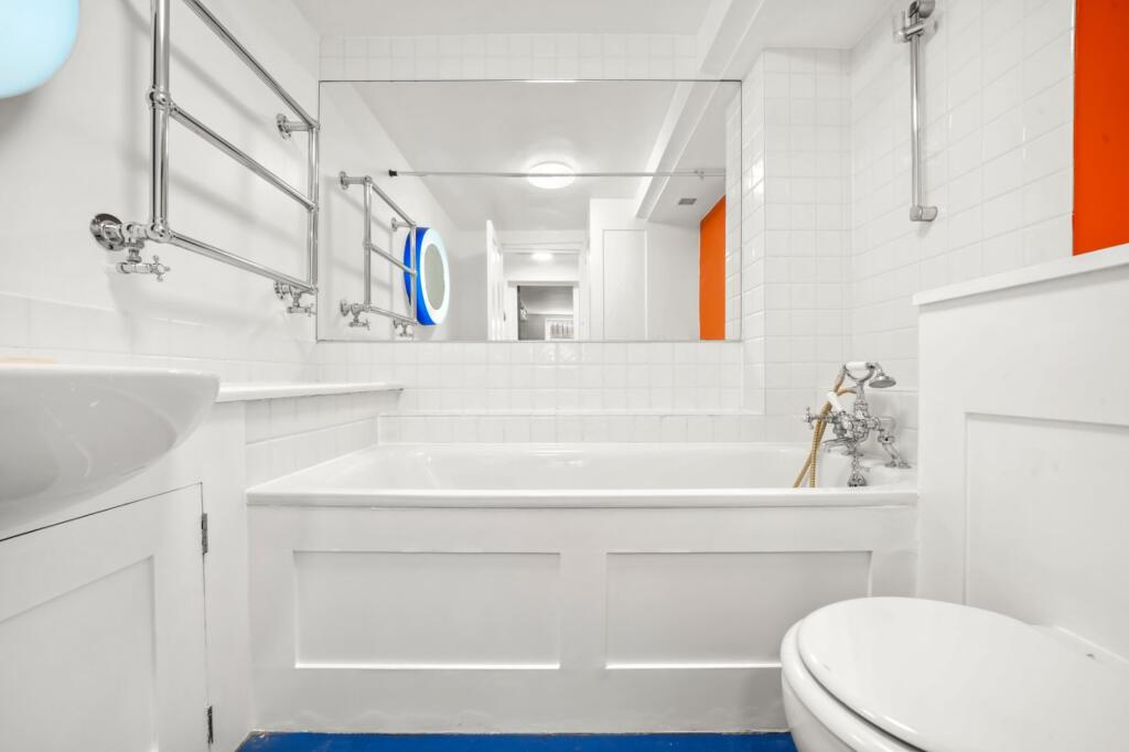 1 bedroom maisonette for rent