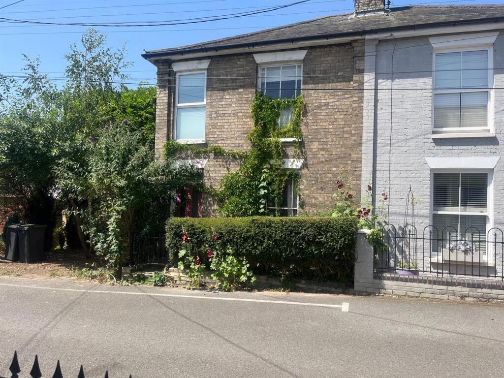 4-bed semi-detached on Childer Road, Stowmarket, £290,000