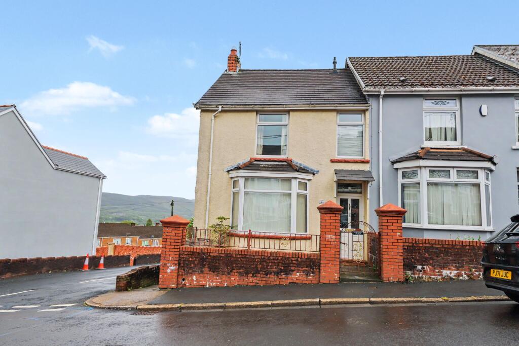 3-bed terraced on Bryn Terrace, Cwmdare, Aberdare, £104,995
