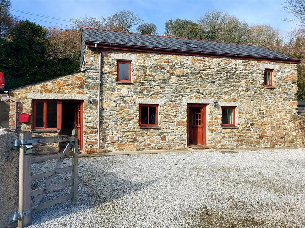 Main image of property: Cusgarne
