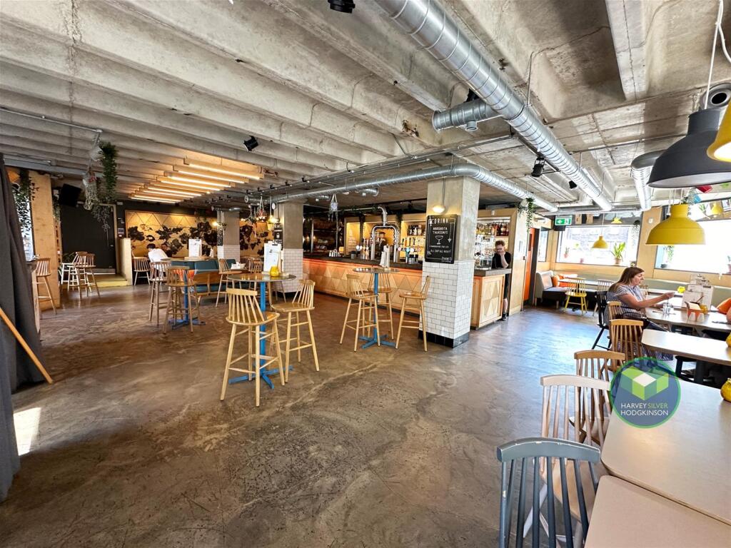 Main image of property: Bar & Restaurant in Liverpool, Liverpool