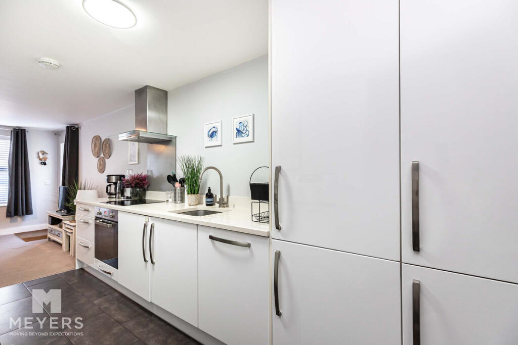 Apartment in Bournemouth - View 5