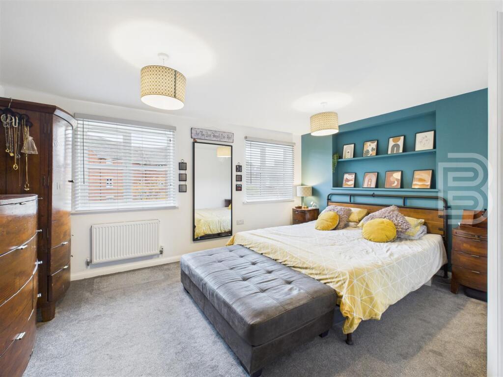 Brodie Close, Rugby - View 4